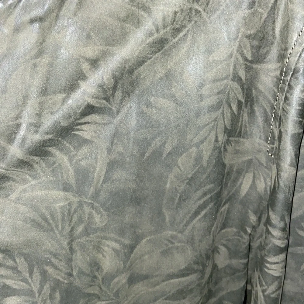 Green jacket - Picture 3 of 3